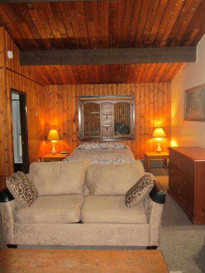 Pembina River Inn Entwistle 외부 사진
