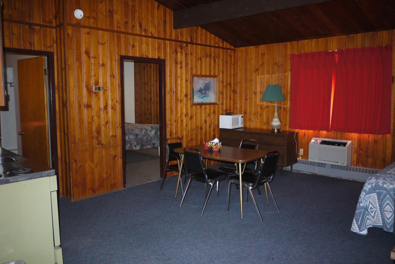 Pembina River Inn Entwistle 외부 사진
