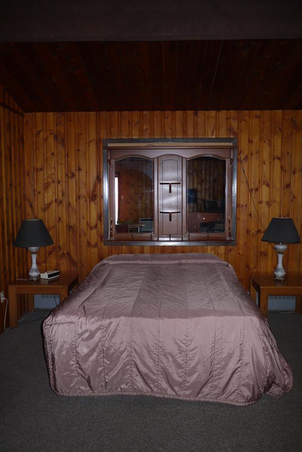 Pembina River Inn Entwistle 외부 사진