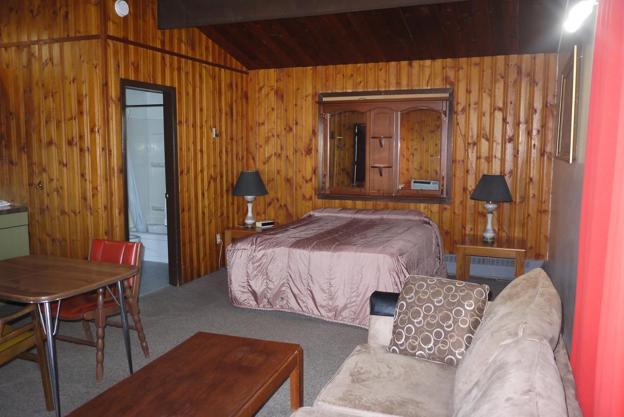 Pembina River Inn Entwistle 외부 사진